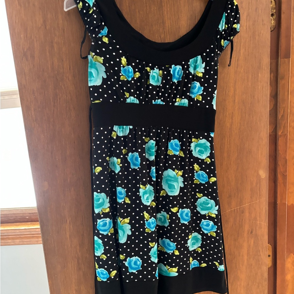 Wrapper Black and White Sundress with Flutter Sleeves